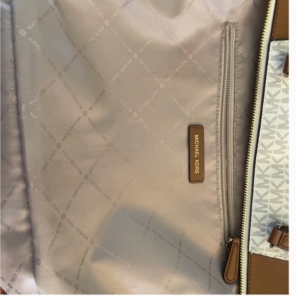 Michael Kors Charlotte Large Logo and Leather Top Zip Tote Bag - Picture 6 of 10